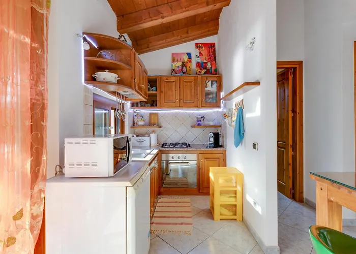 Samarighouse * Putzu Idu